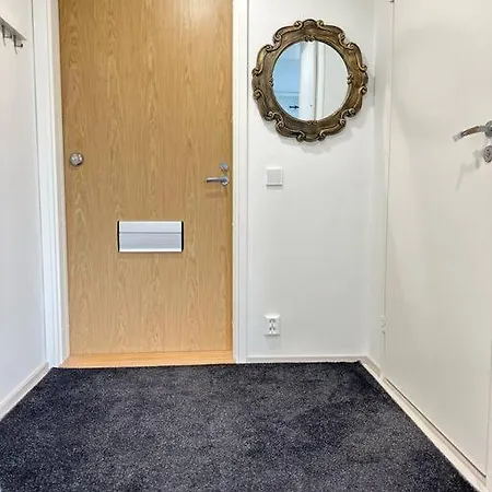 Huoneisto Juna Aseman Vieressae Apartamento
